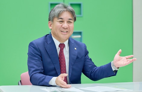 執行役員 工業資材事業部長 黒川 健正